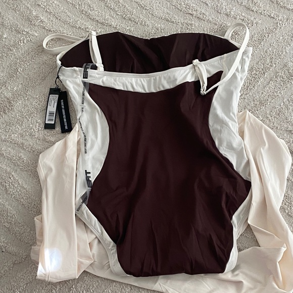 TA3 Cream One-Piece Swimsuit - Picture 5 of 6